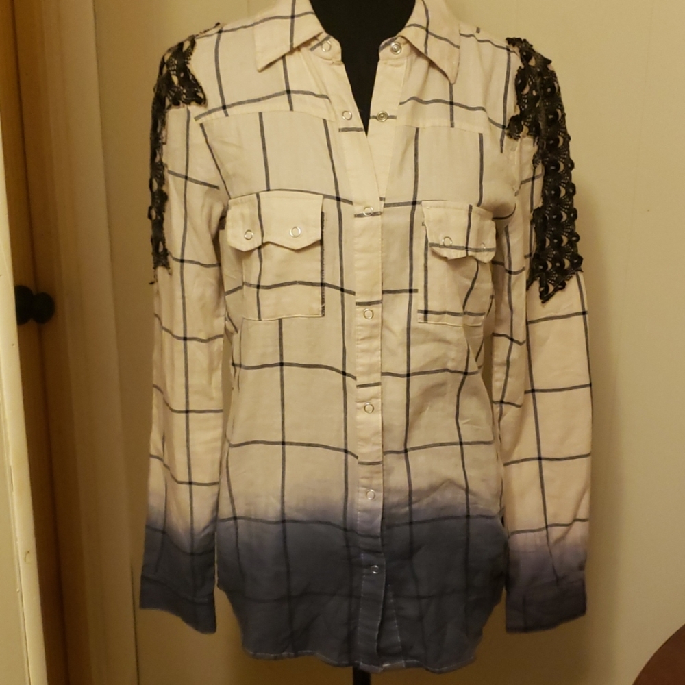 BKE size small Buckle Top NWT $59.95